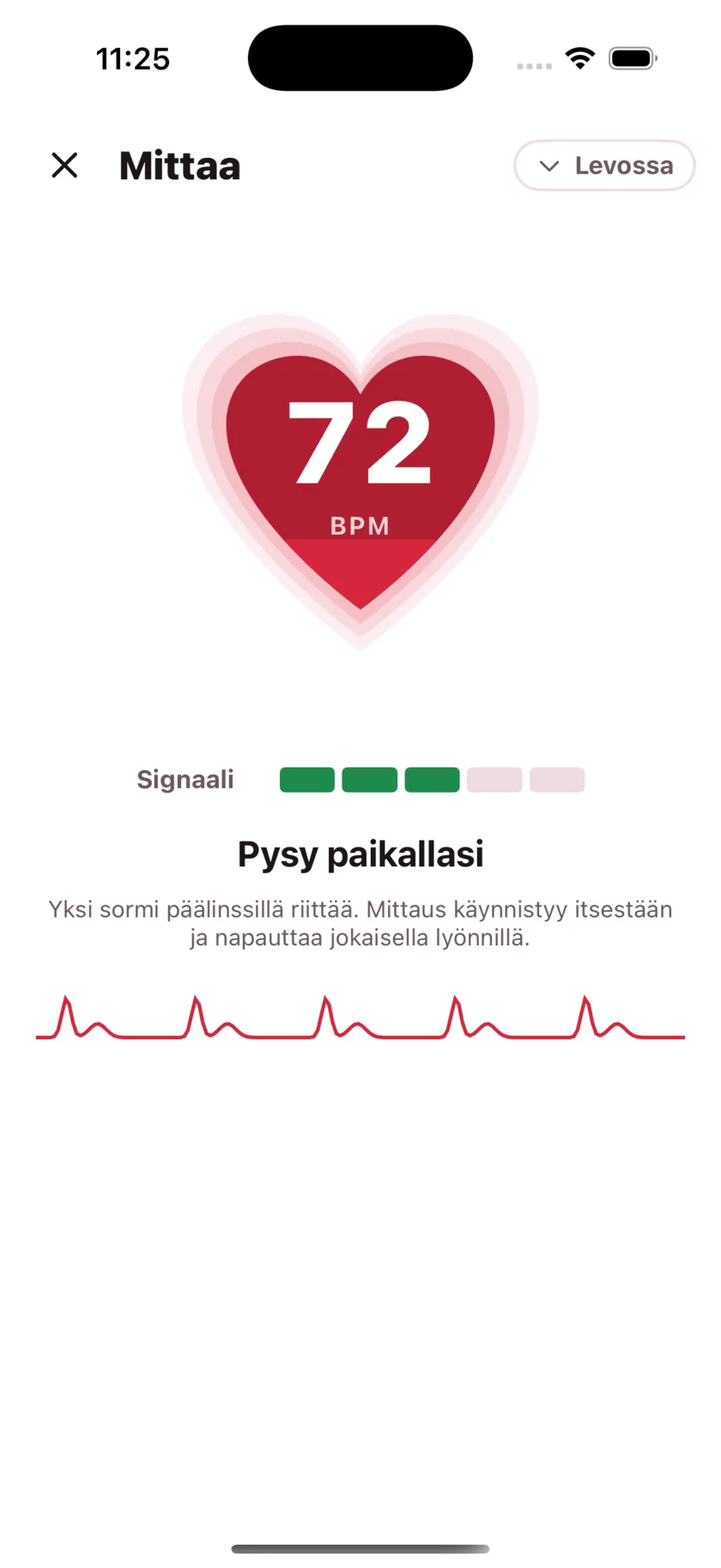 Taking a reading in HeartGlance: a large red heart filling from the bottom with 68 BPM inside it, a signal strength meter, and a live pulse trace.