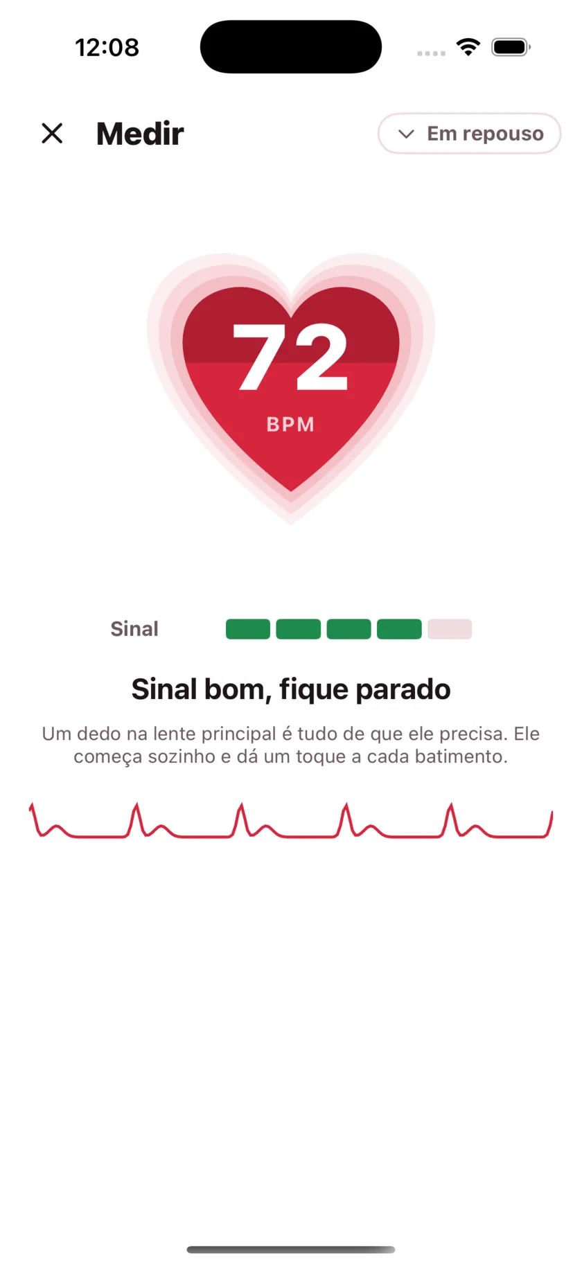 Taking a reading in HeartGlance: a large red heart filling from the bottom with 68 BPM inside it, a signal strength meter, and a live pulse trace.