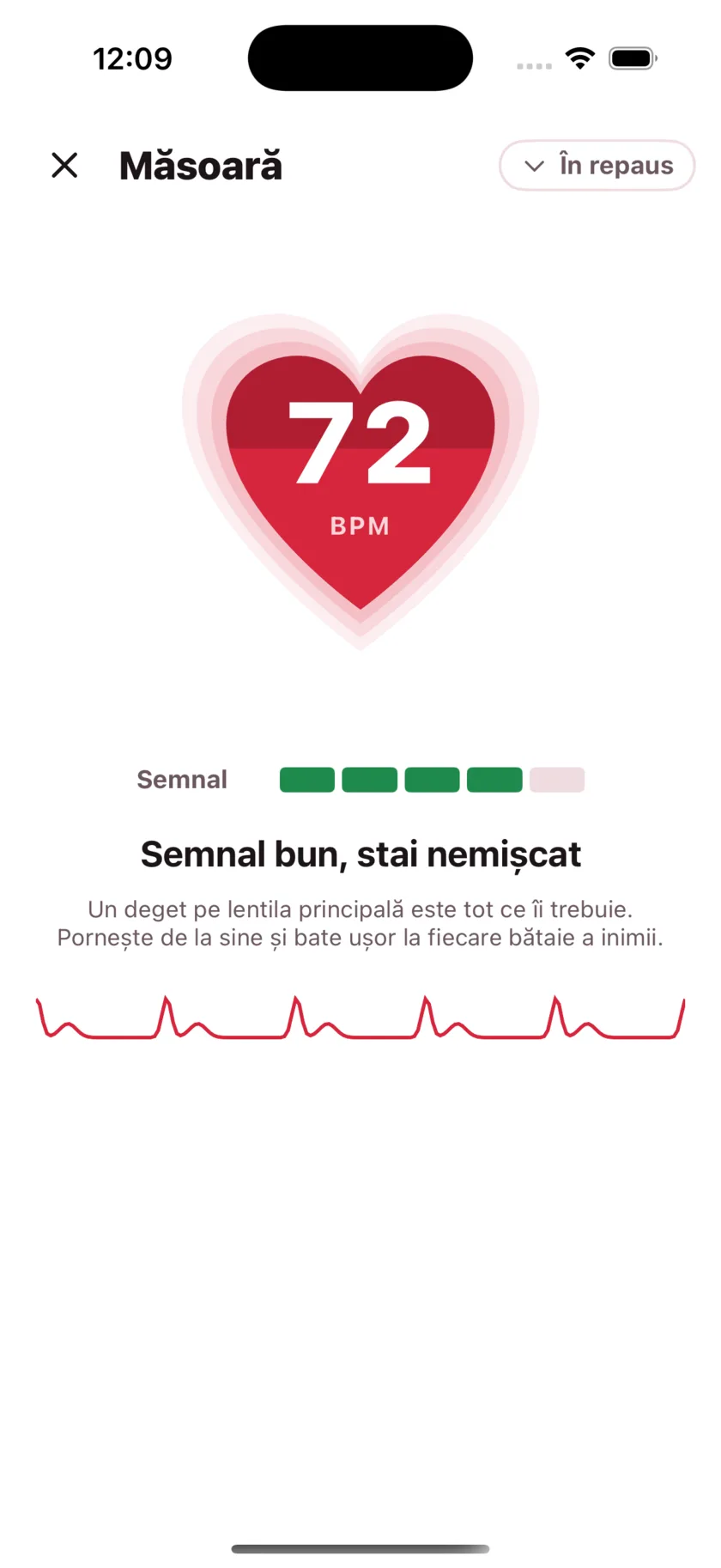 Taking a reading in HeartGlance: a large red heart filling from the bottom with 68 BPM inside it, a signal strength meter, and a live pulse trace.